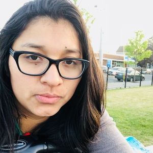 Meet your Posher, Elizabeth